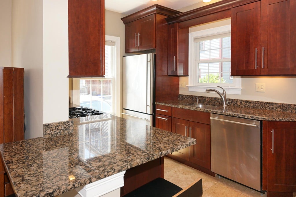 325 Elm St #1
