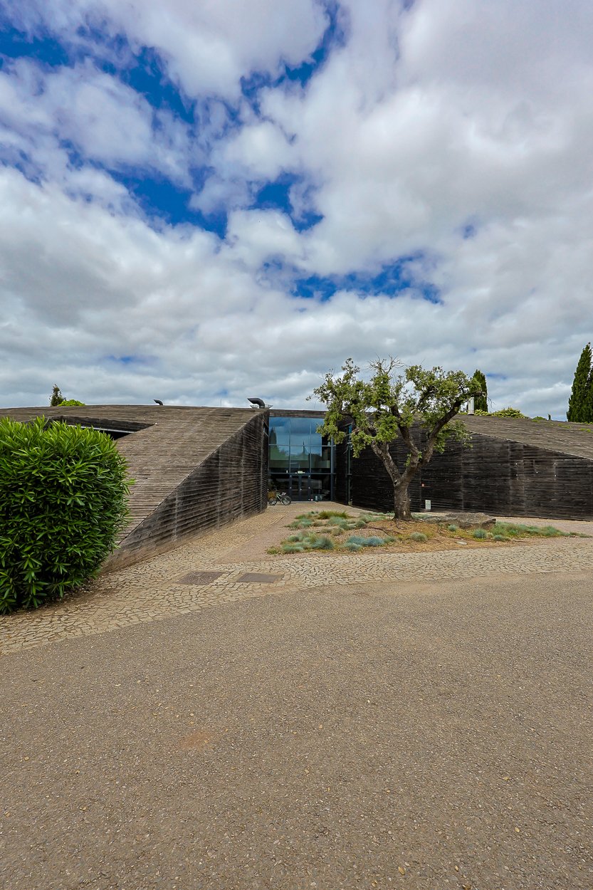 Luxury Wellness & Sports Retreat in Portugal with Expansion Upside & €1M+ Revenue