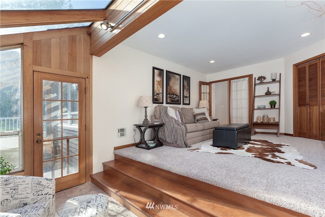 19111 123rd Ave SE