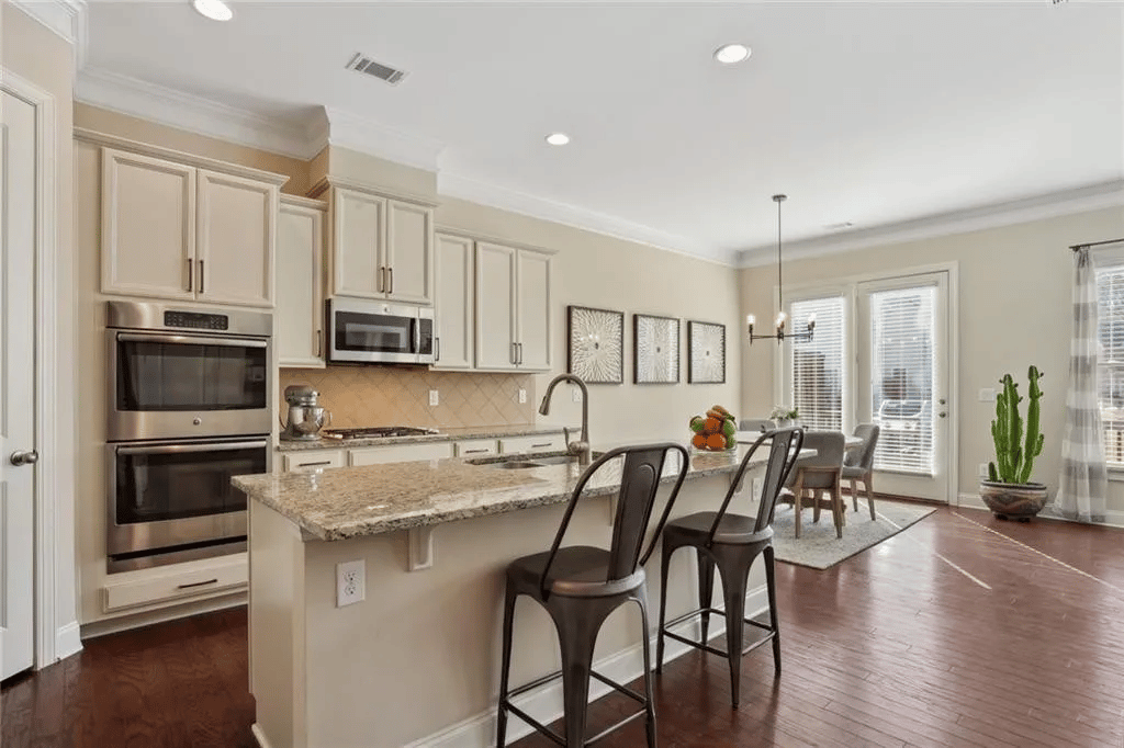 3882 Suwanee Green Pkwy