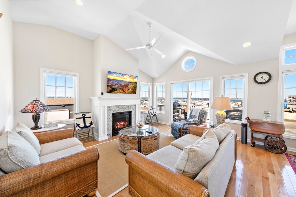 509 A Dock Road, Beach Haven