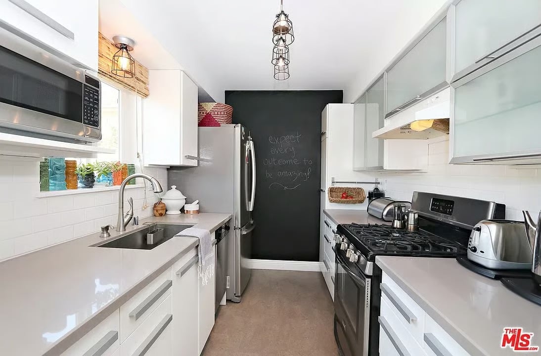 11138 Aqua Vista St #24