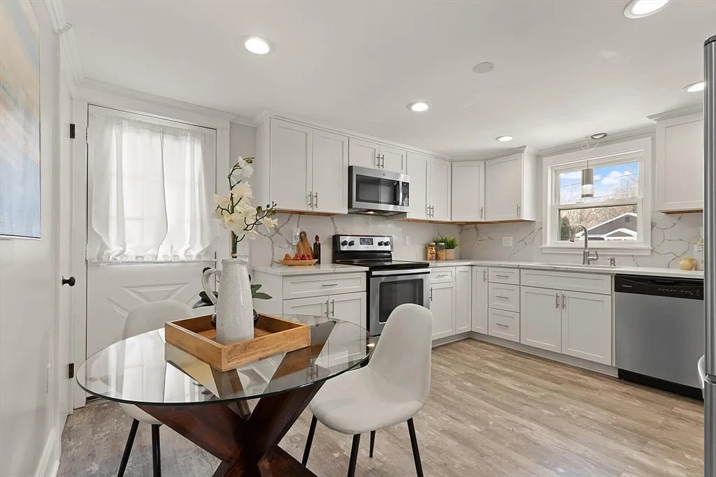 258 Seminole Ave