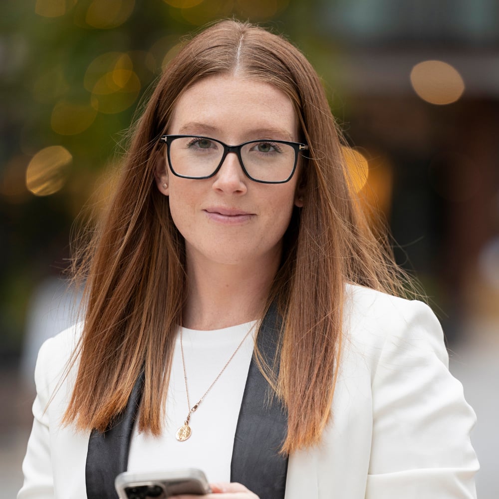 Reilly Ochs Bellevue, WA Real Estate Agent Headshot