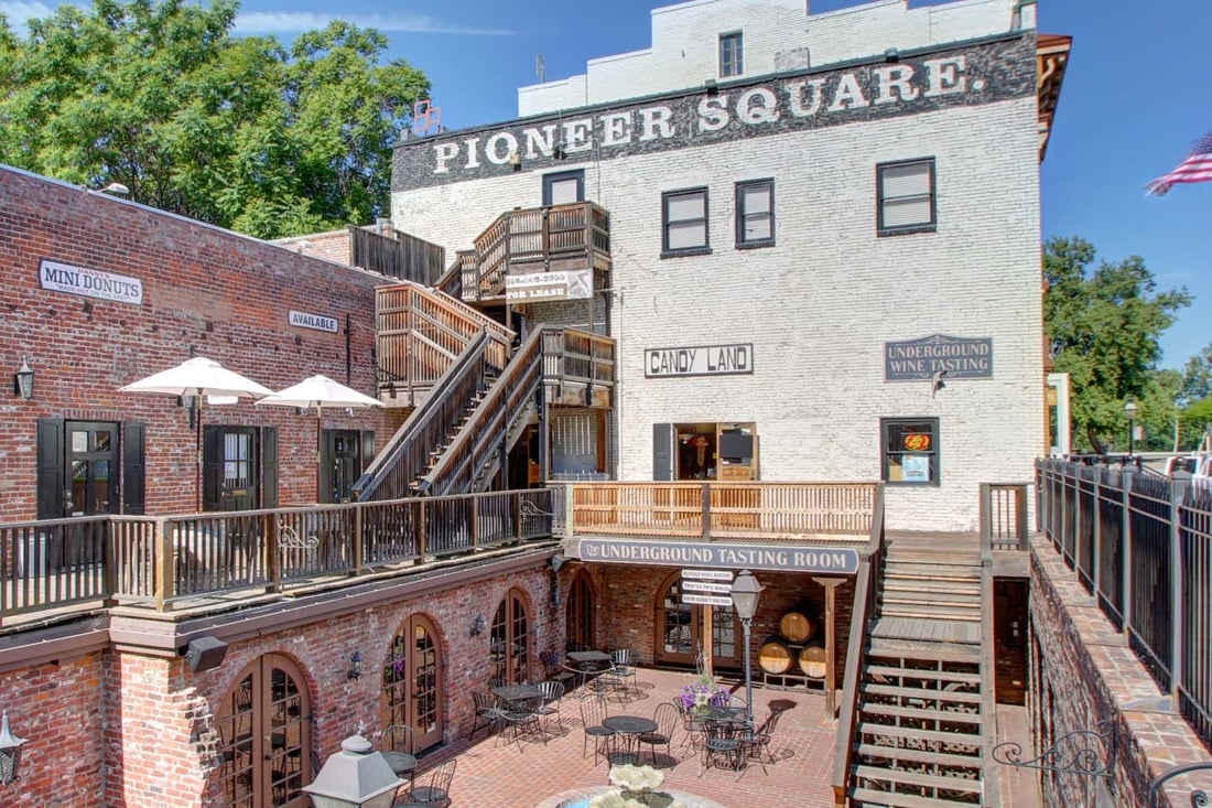 Sold! Gorgeous Loft in Old Sac!