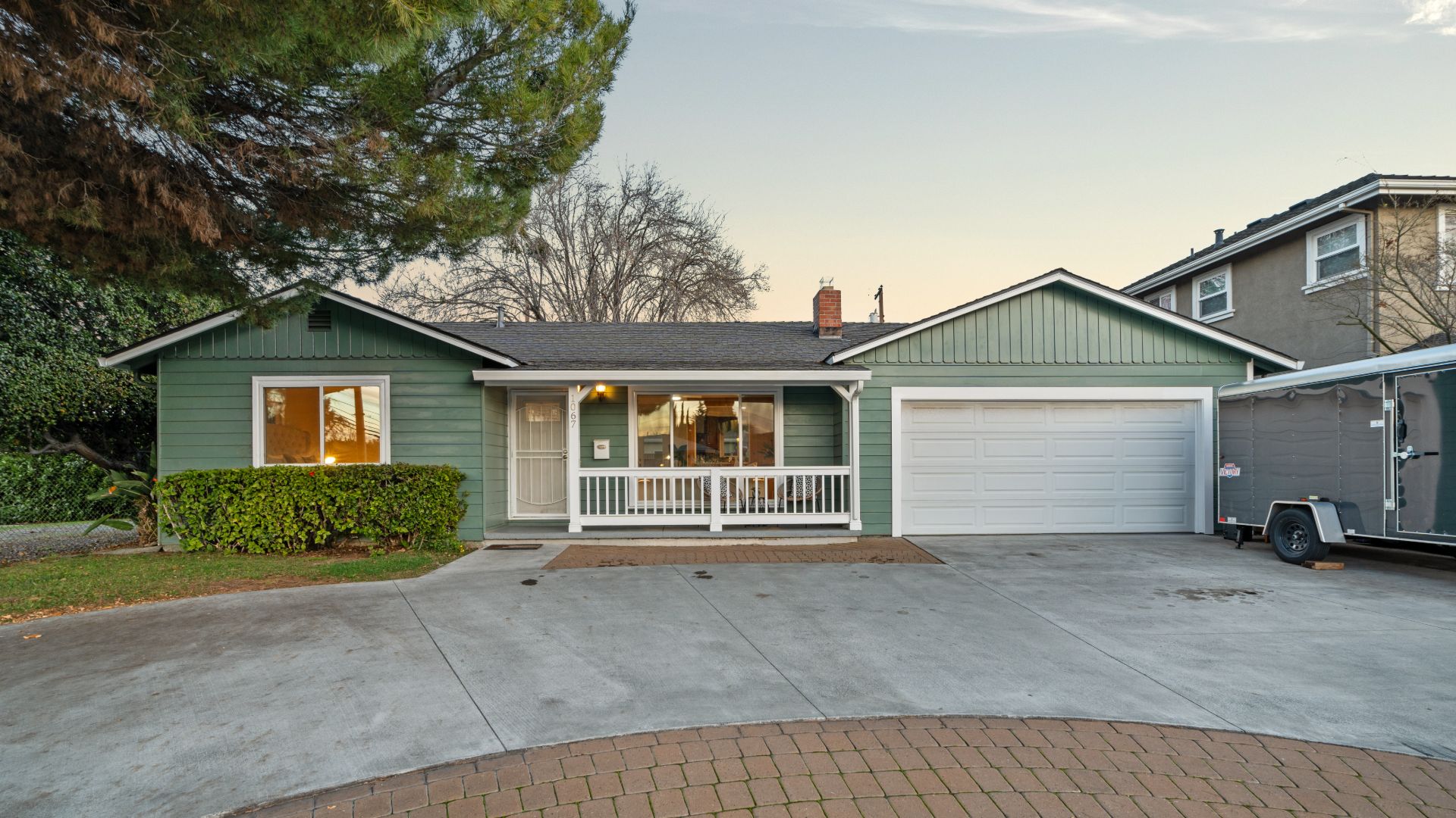 1067 Scott BLVD
