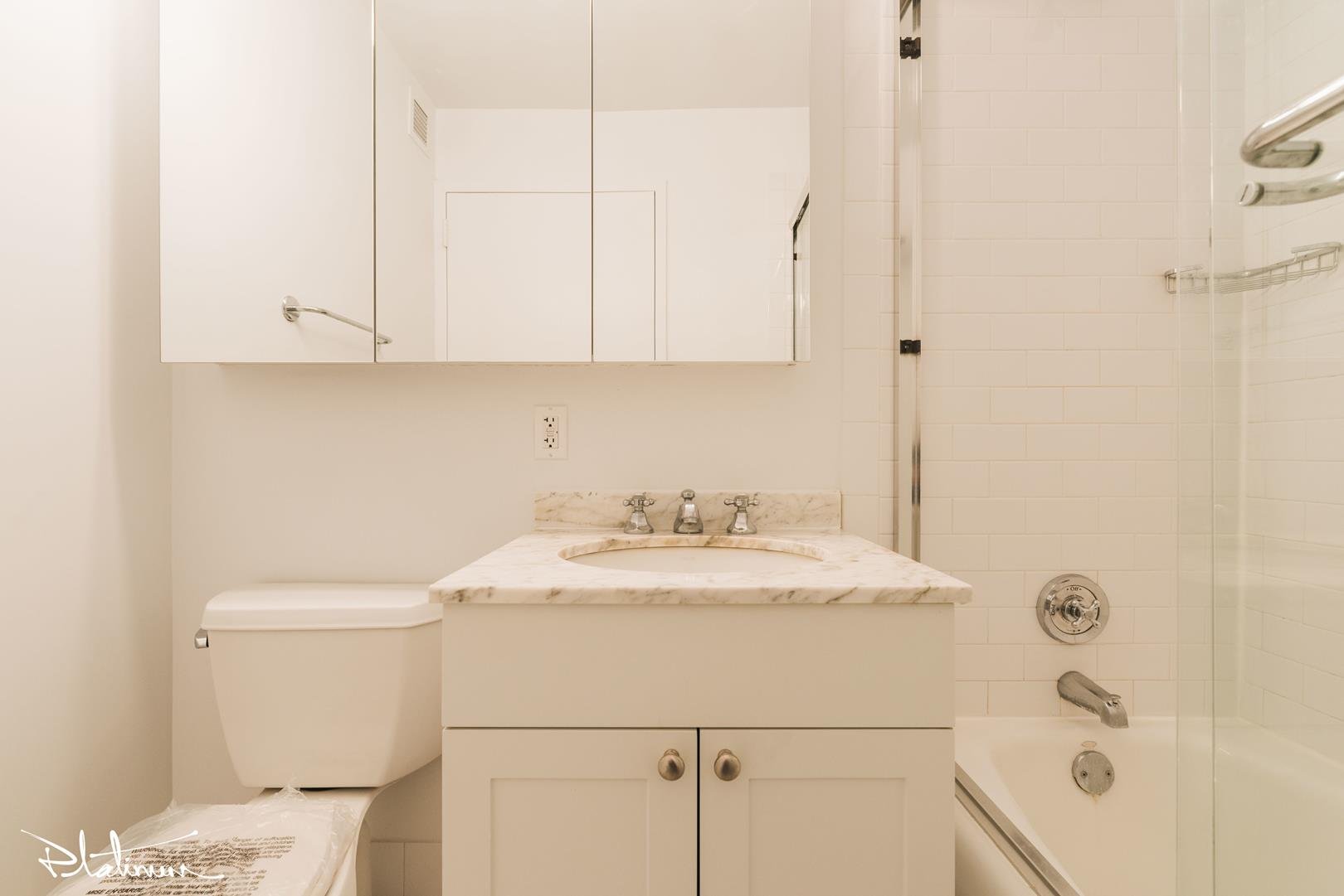2 Gold Street, Apt 1605