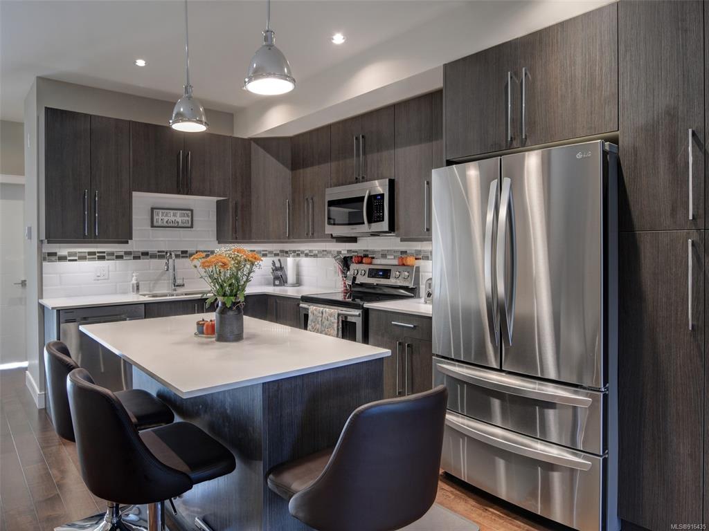 145 - 300 Phelps Ave