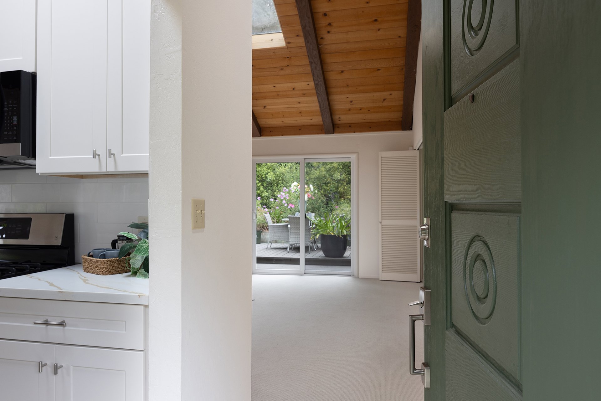 Updated Carmel Retreat - 3391 Carpenter Rd