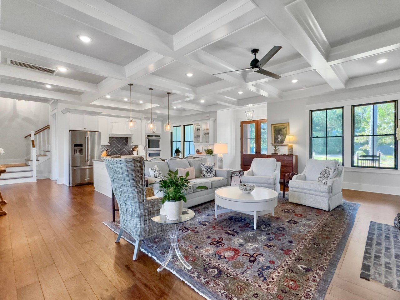 4086 Lady Banks Ln
