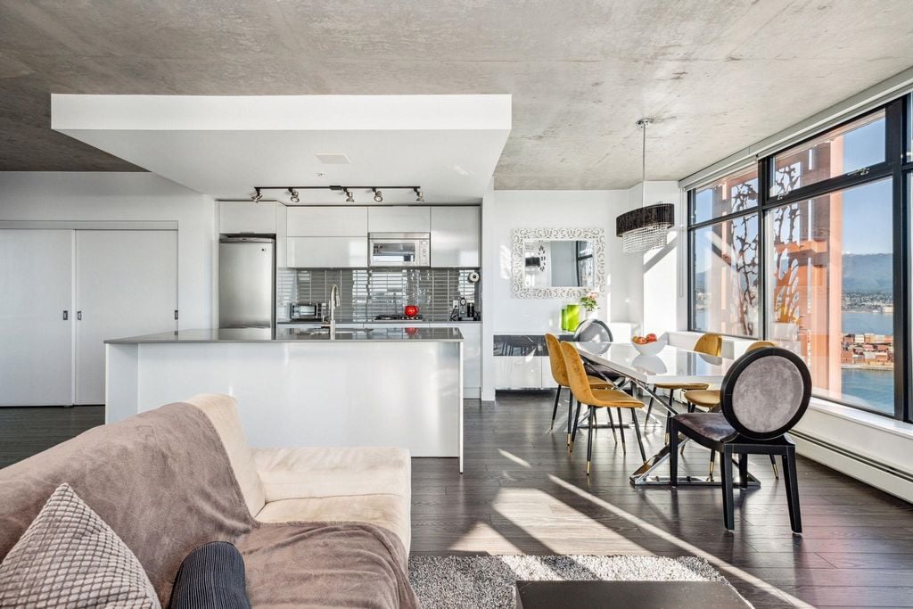 128 W Cordova St, #3506