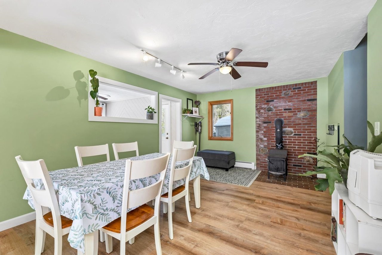 60 Winona Shores Rd
