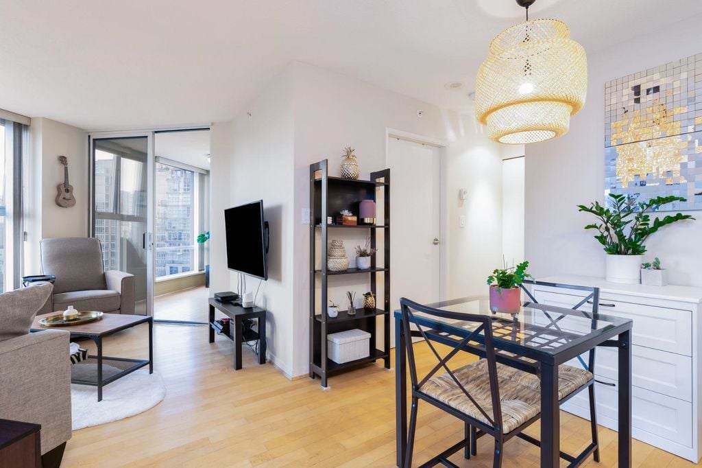 1009 Expo Blvd, #2601