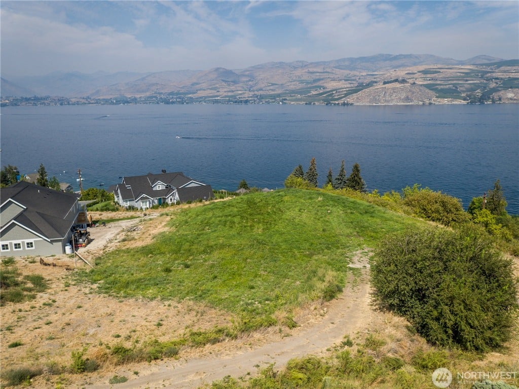 275 Bene Vista Ln