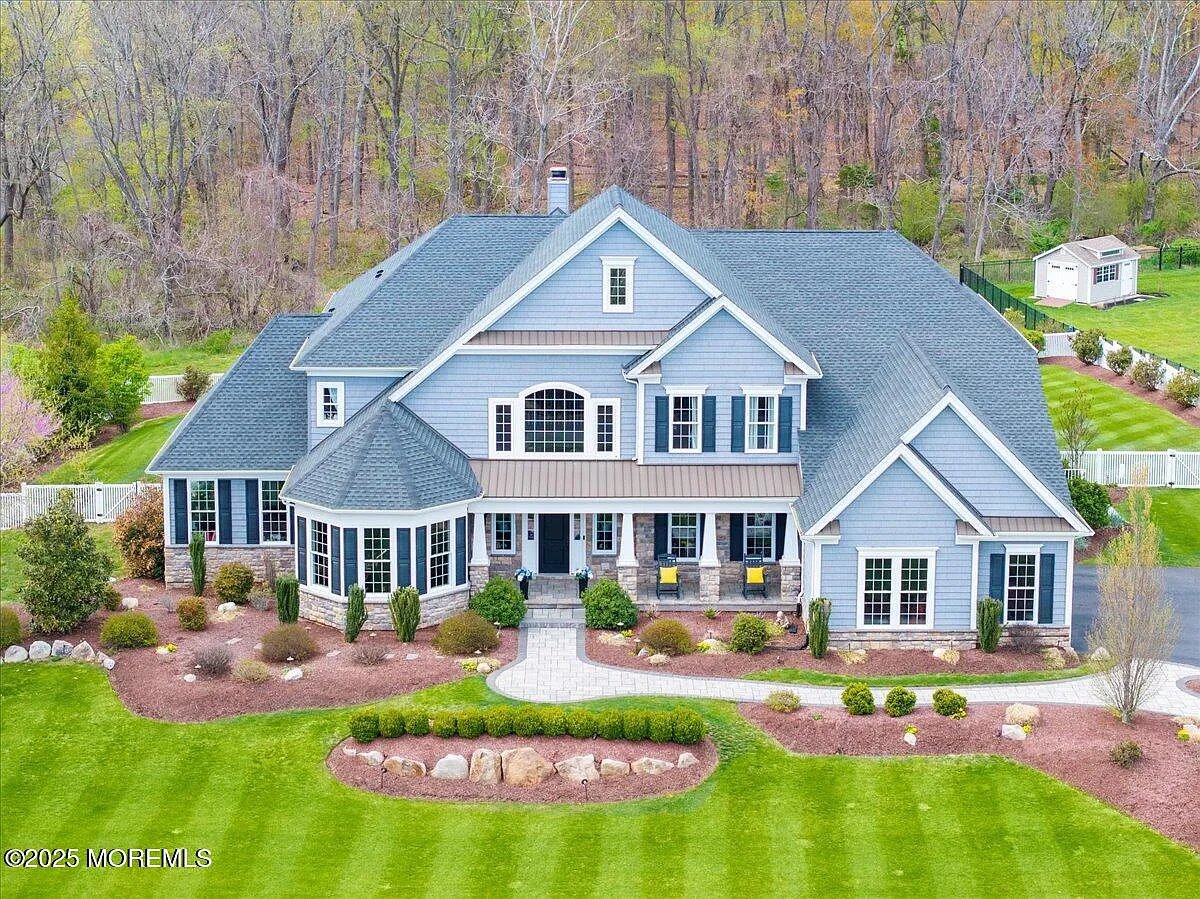 2 Weathervane Cir