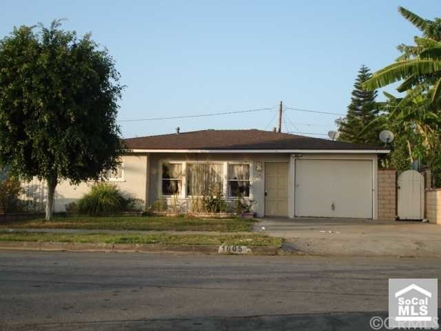 1605 W 10TH St