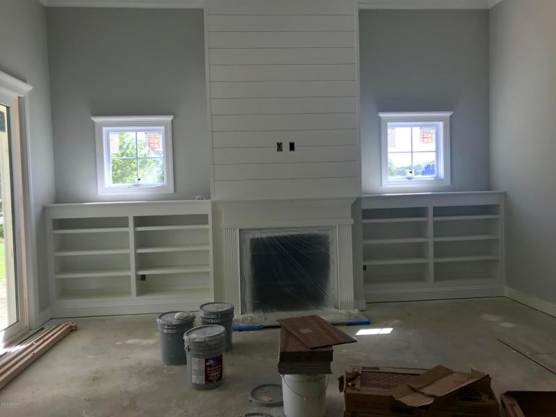 Stunning New Construction With Deeded Water Rights