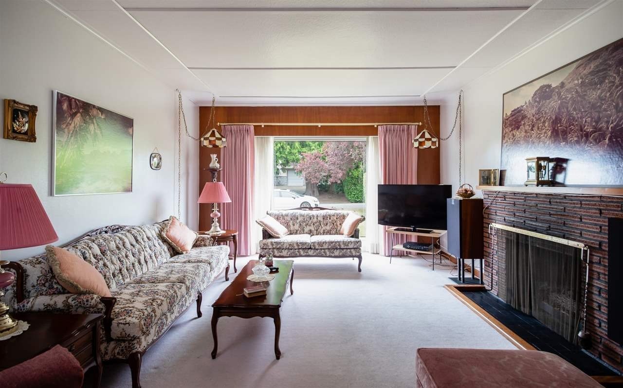 1332 W 58th Ave
