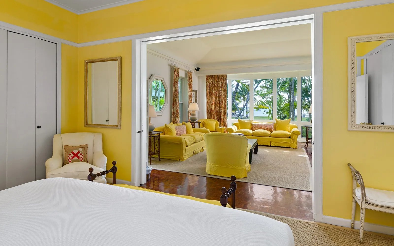 Magnificent Lyford Cay Beachfront Estate