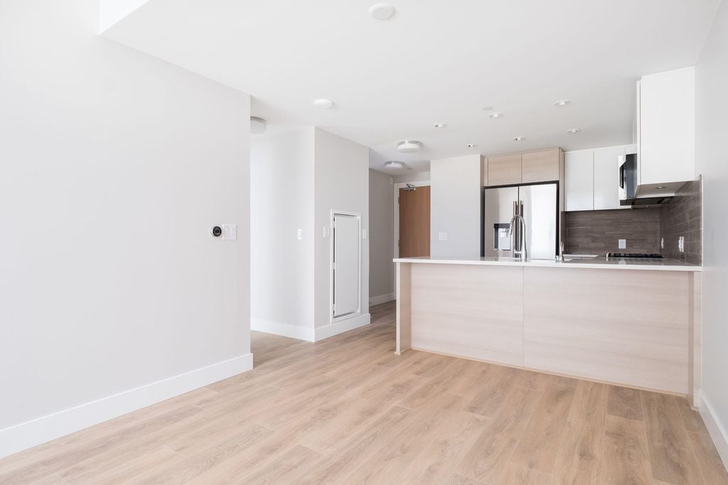 3451 Sawmill Cres, #617