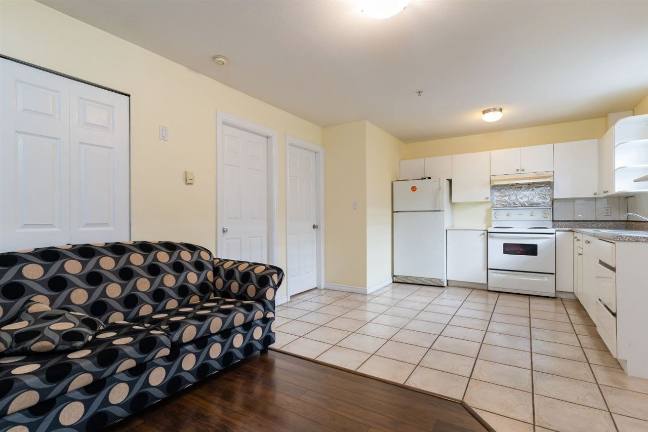 2821 Victoria Dr