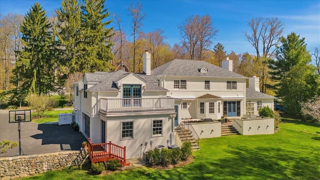 In Contract - 55 Deepwood Drive