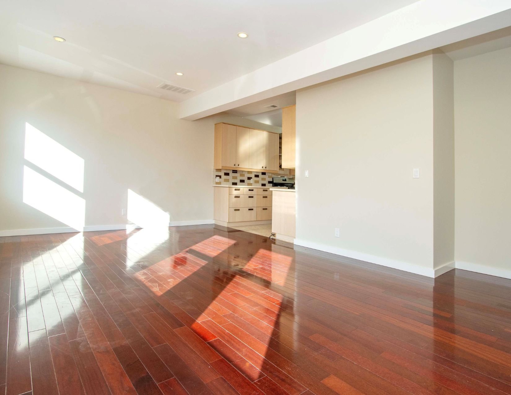 24 Bosworth St