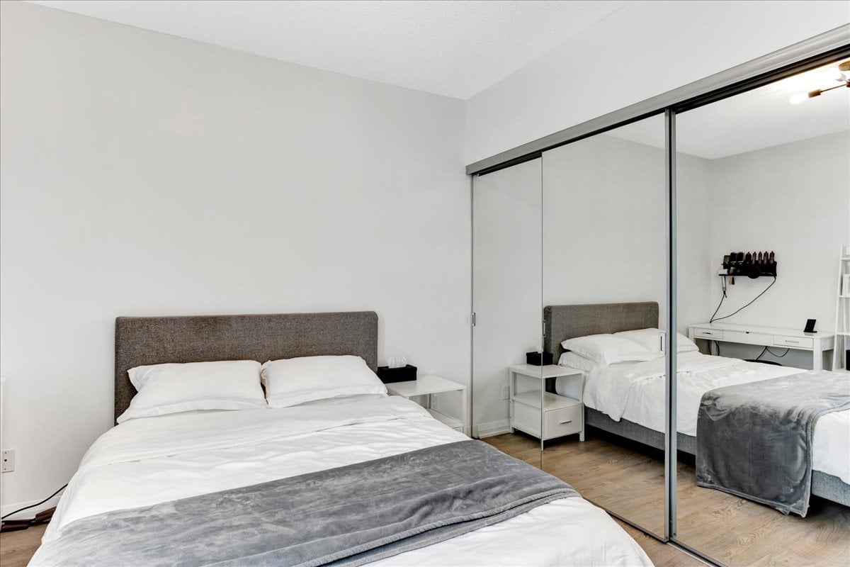 #310 - 101 Erskine Avenue