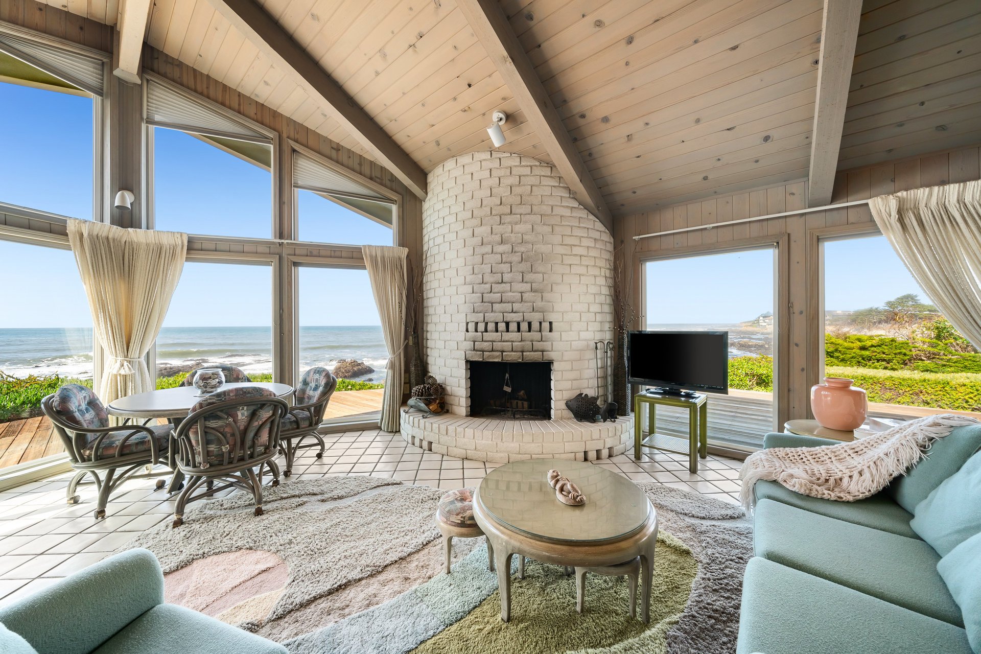 Oceanfront Cambria Retreat - 1999 Sherwood Dr