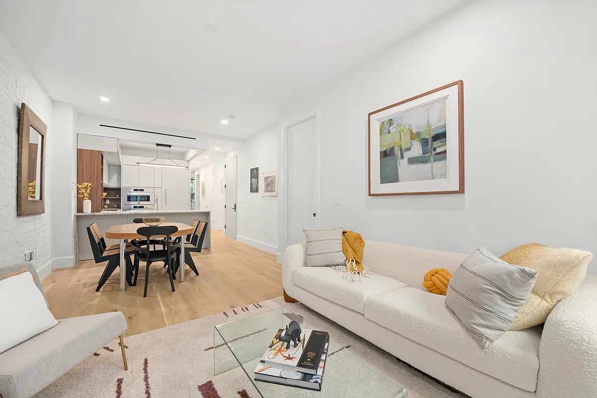353 6th Avenue #2
