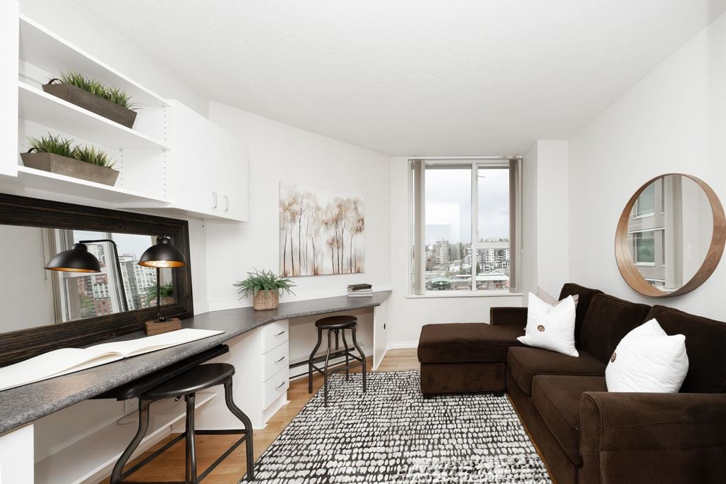 1045 Quayside Dr, #1001