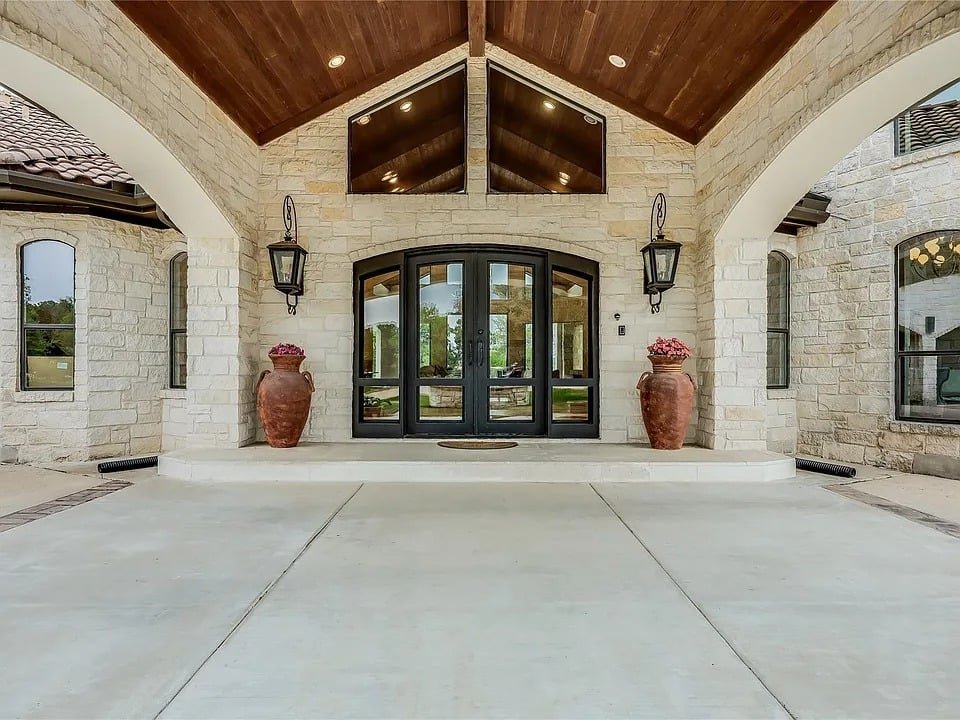 18725 Angel Mountain Dr