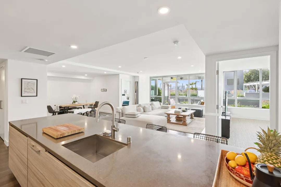 Arden 517 — light-filled interior, 1,350 SF