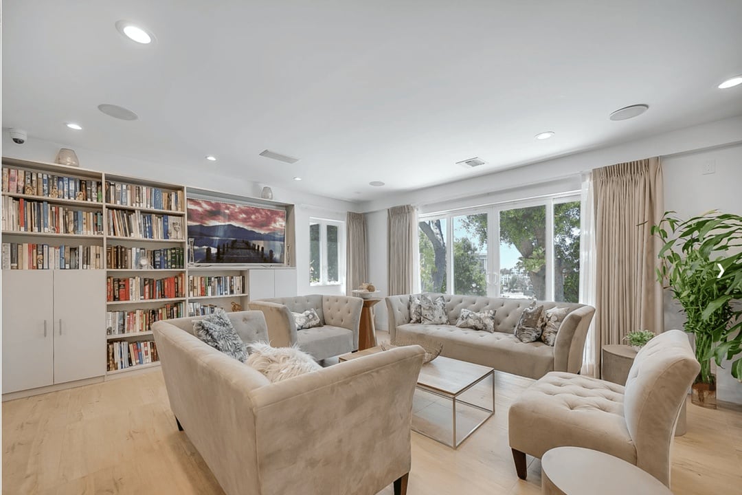 Luxe, Bellagio, 90049