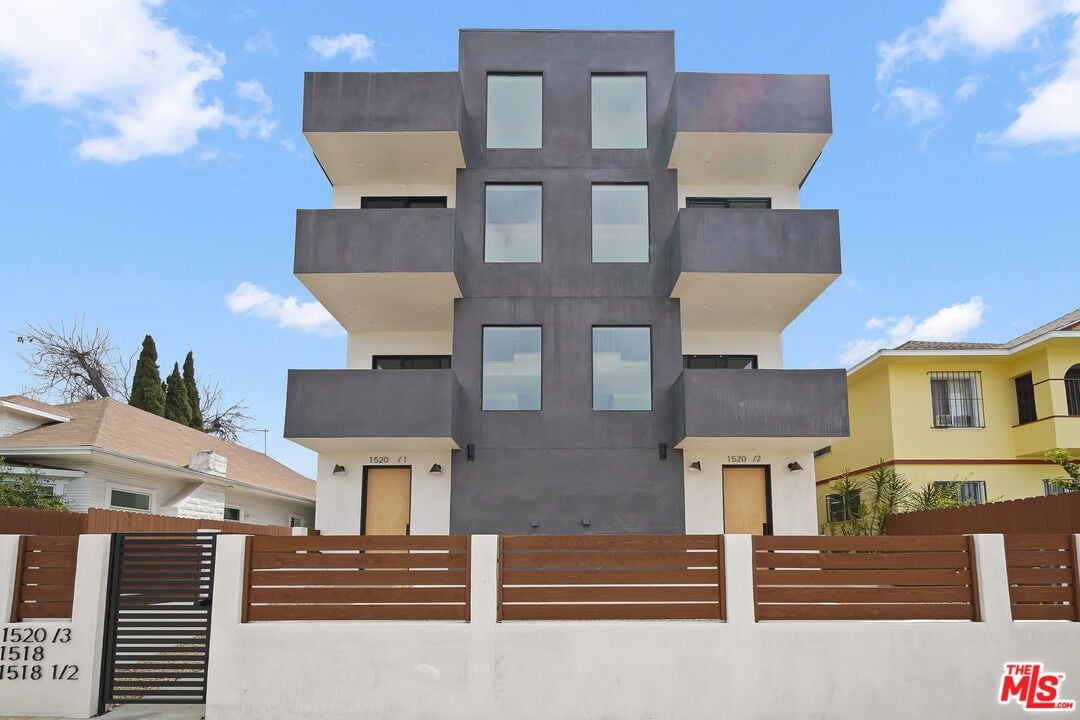 1518 Magnolia Ave #1