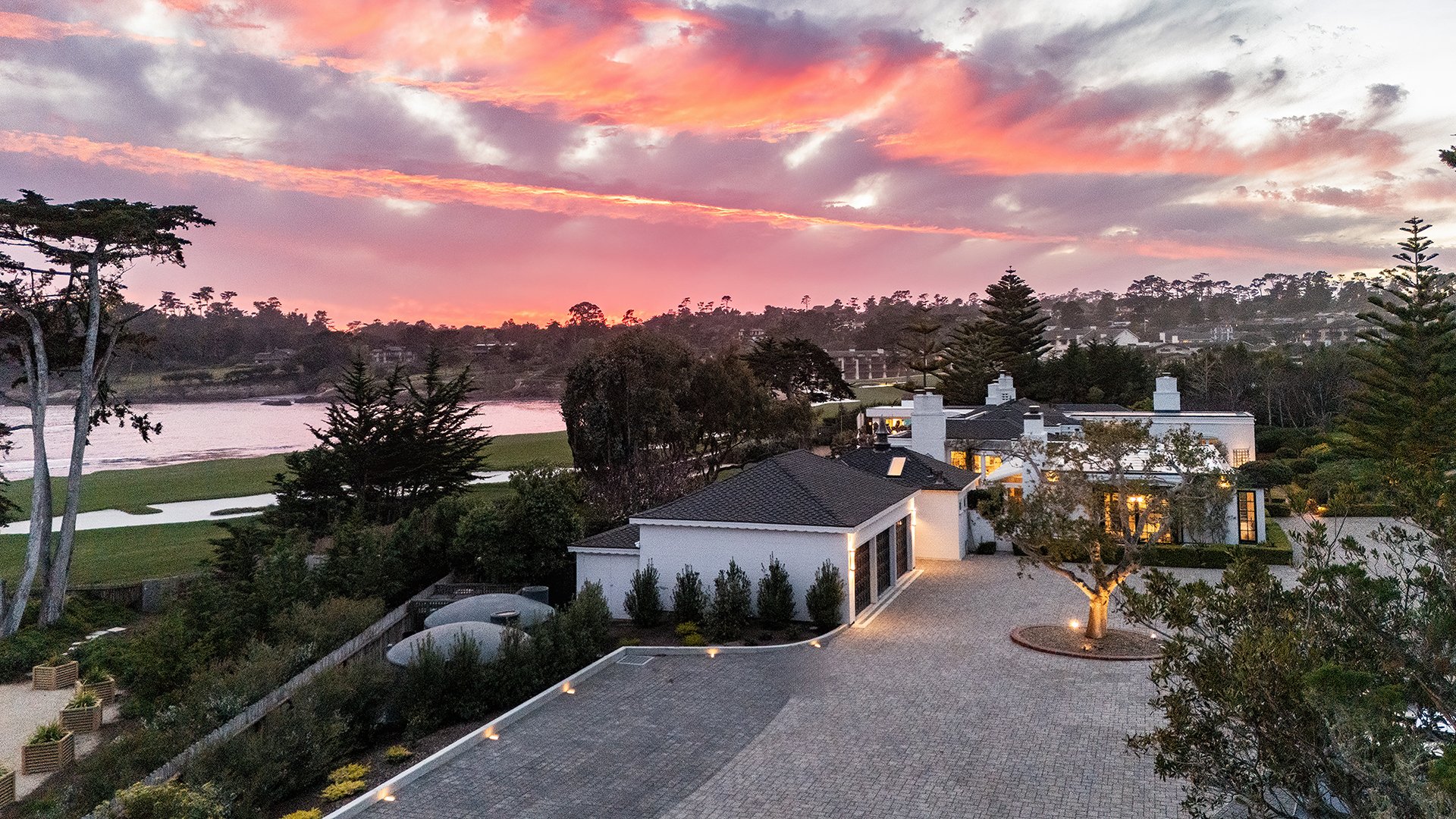 18 - Pebble Beach Luxury Rental
