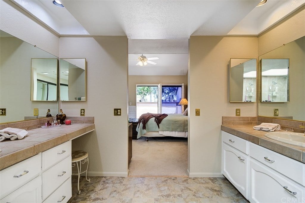 925 Van Ness Ct