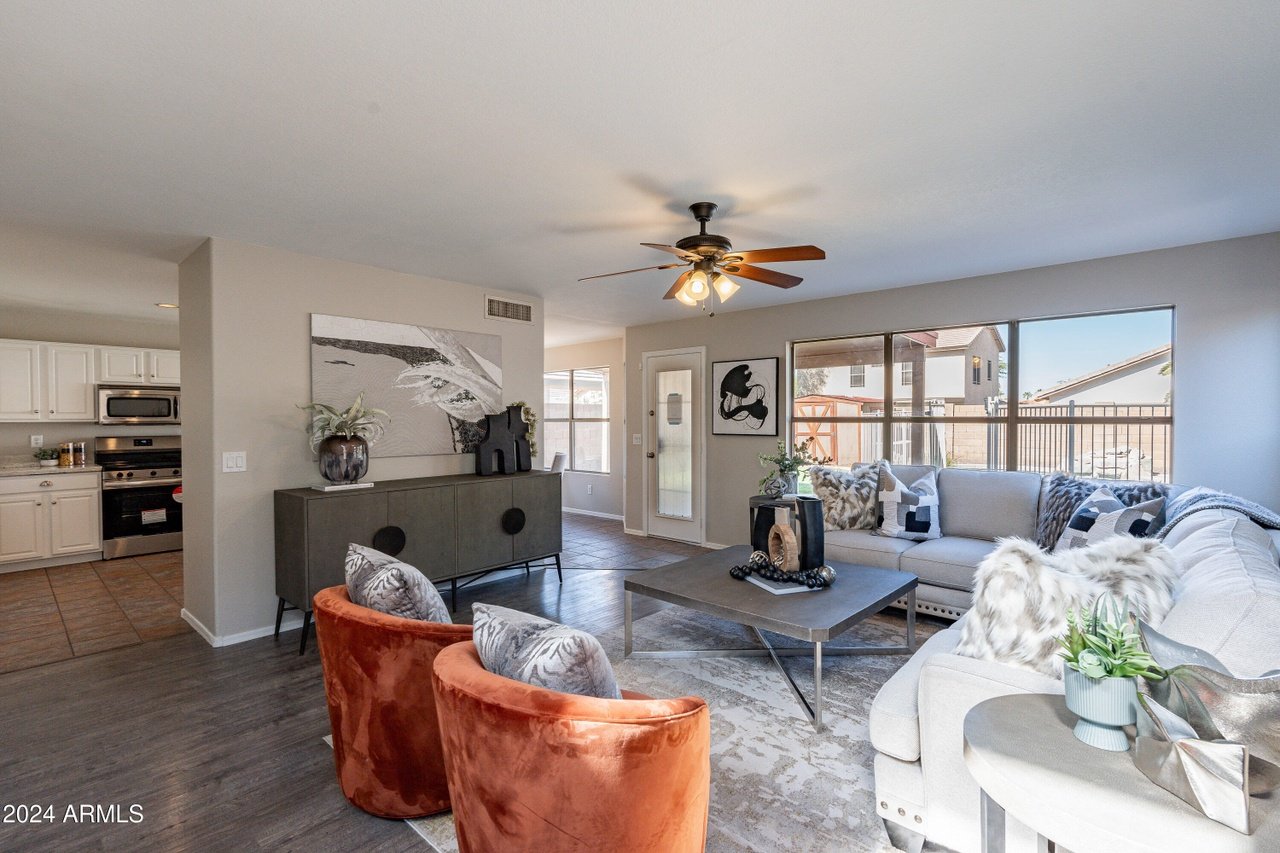 2222 E Arabian Dr