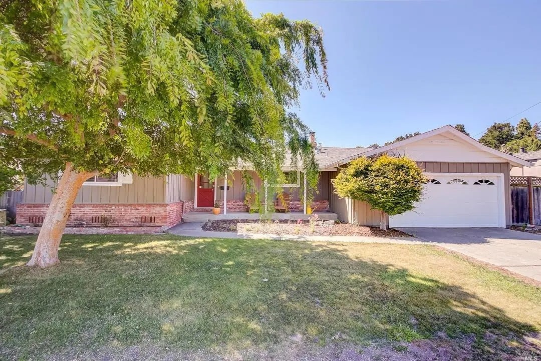 9 Fernwood Way
