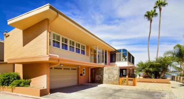 2750 Bayside Walk