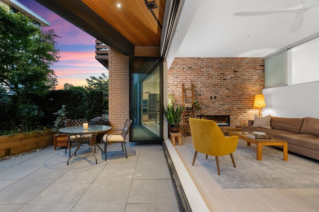300 Salter St, #118