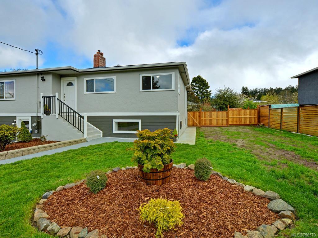 1212 Pearce Cres