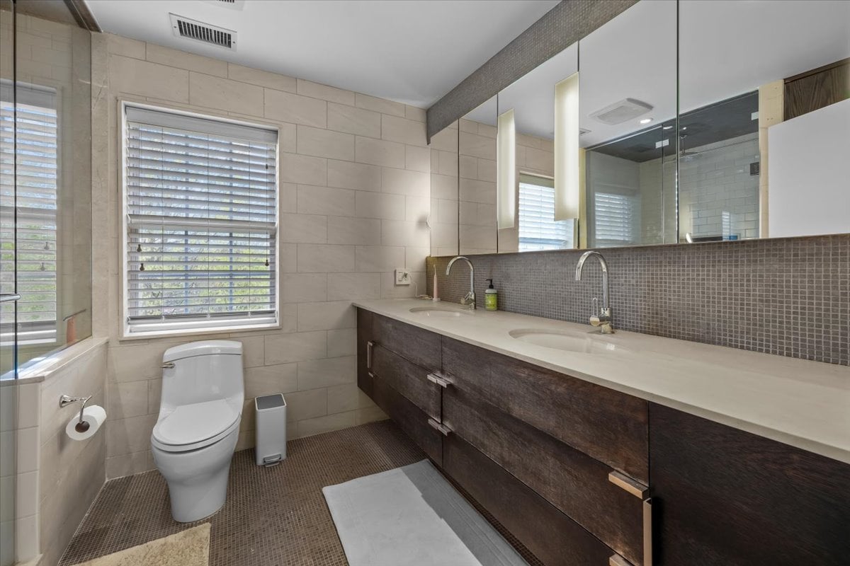 129 Scenic Drive West