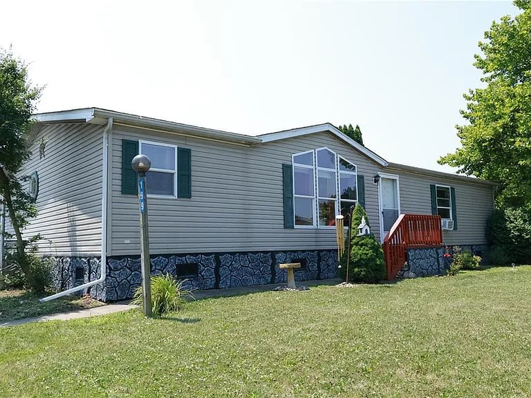 199 Goldenrod Ct
