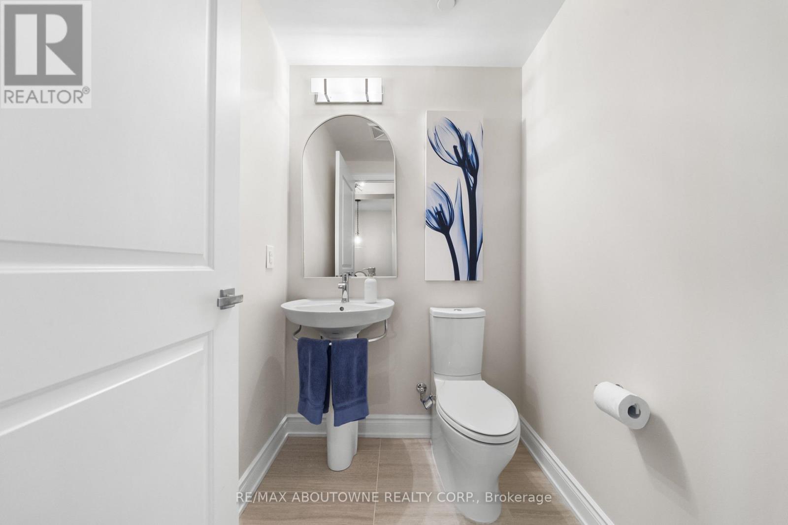 3500 Lakeshore Road W 205