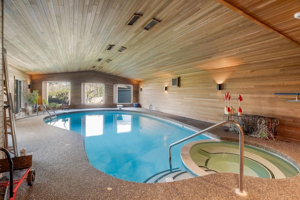 11701 Summit Cres