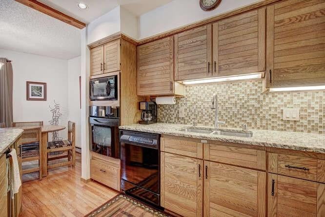 516 Kings Crown Rd, #516