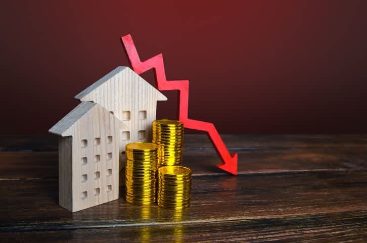 Mortgage Rates Plunge To Lowest Level In Over A Year