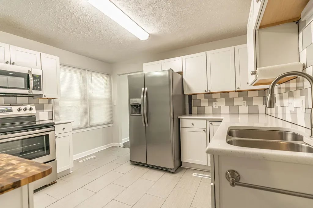 204 Oates Dr