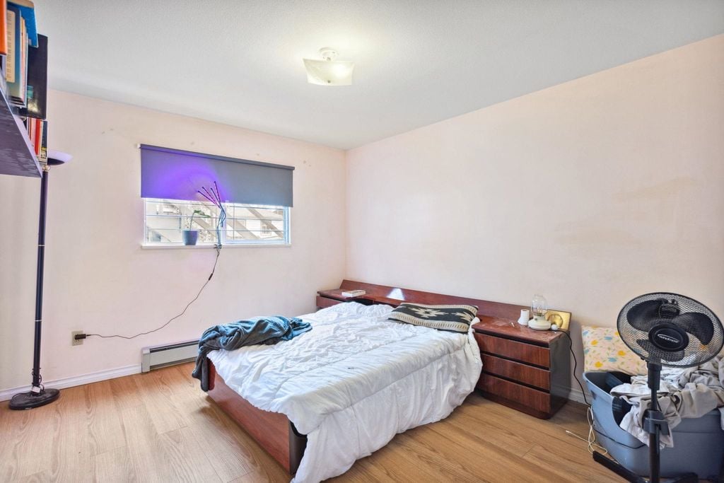 21 E King Edward Ave